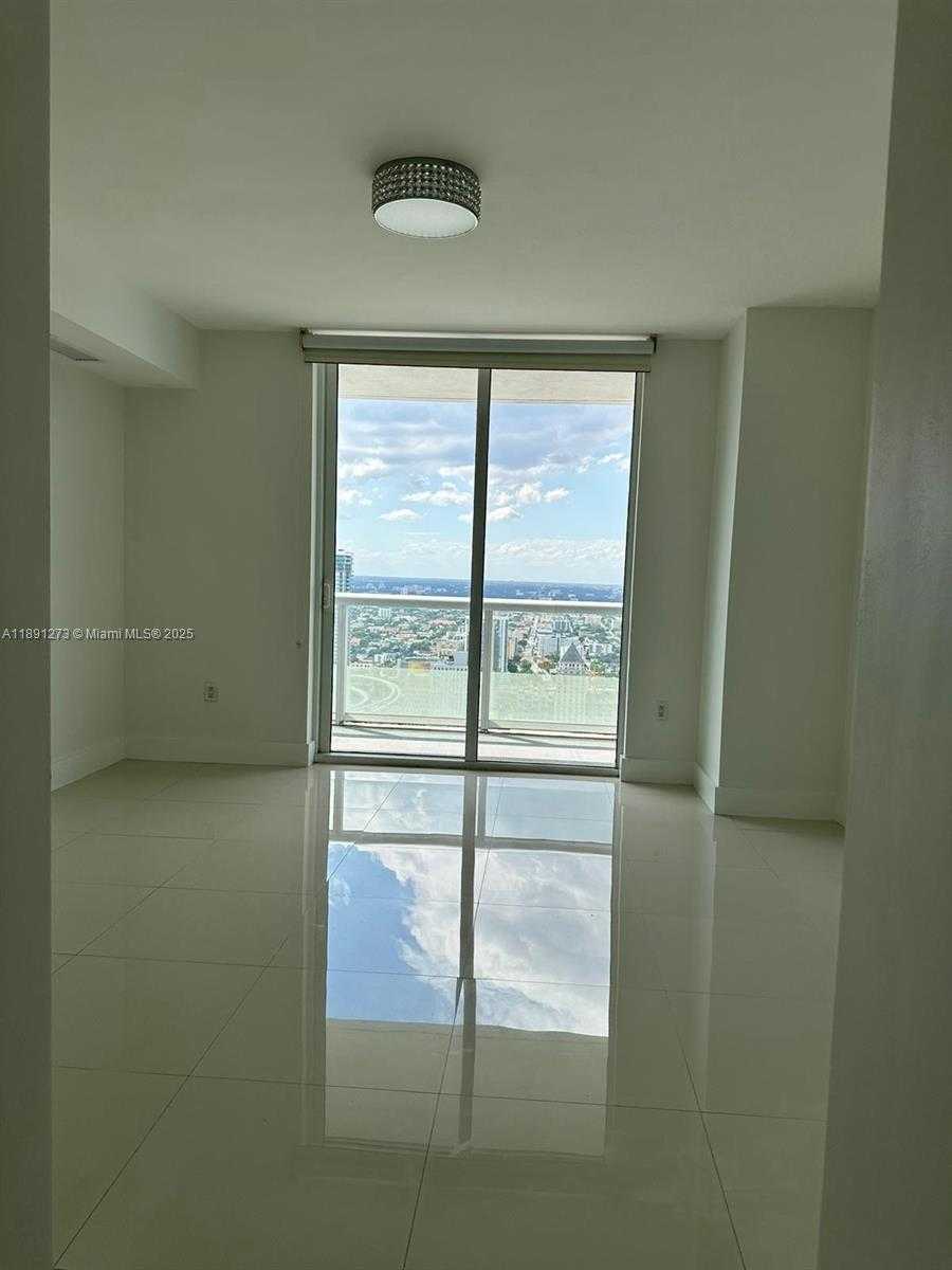 Small Image of 50 BISCAYNE BLVD #5311, Miami Number 11