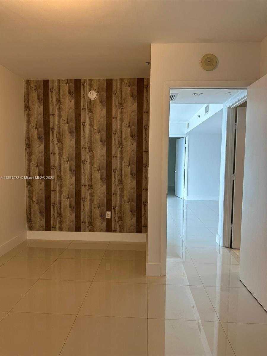 Small Image of 50 BISCAYNE BLVD #5311, Miami Number 14