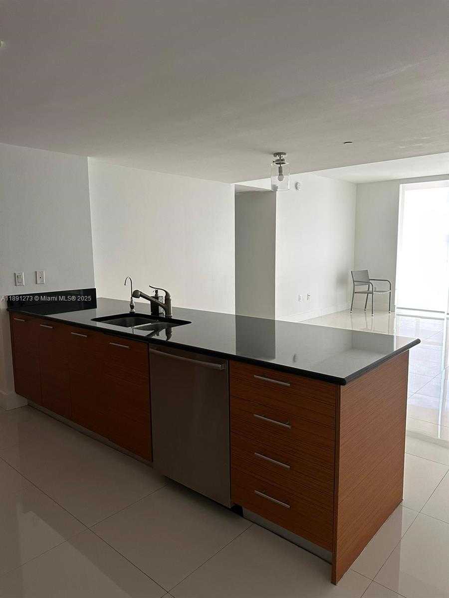 Small Image of 50 BISCAYNE BLVD #5311, Miami Number 6