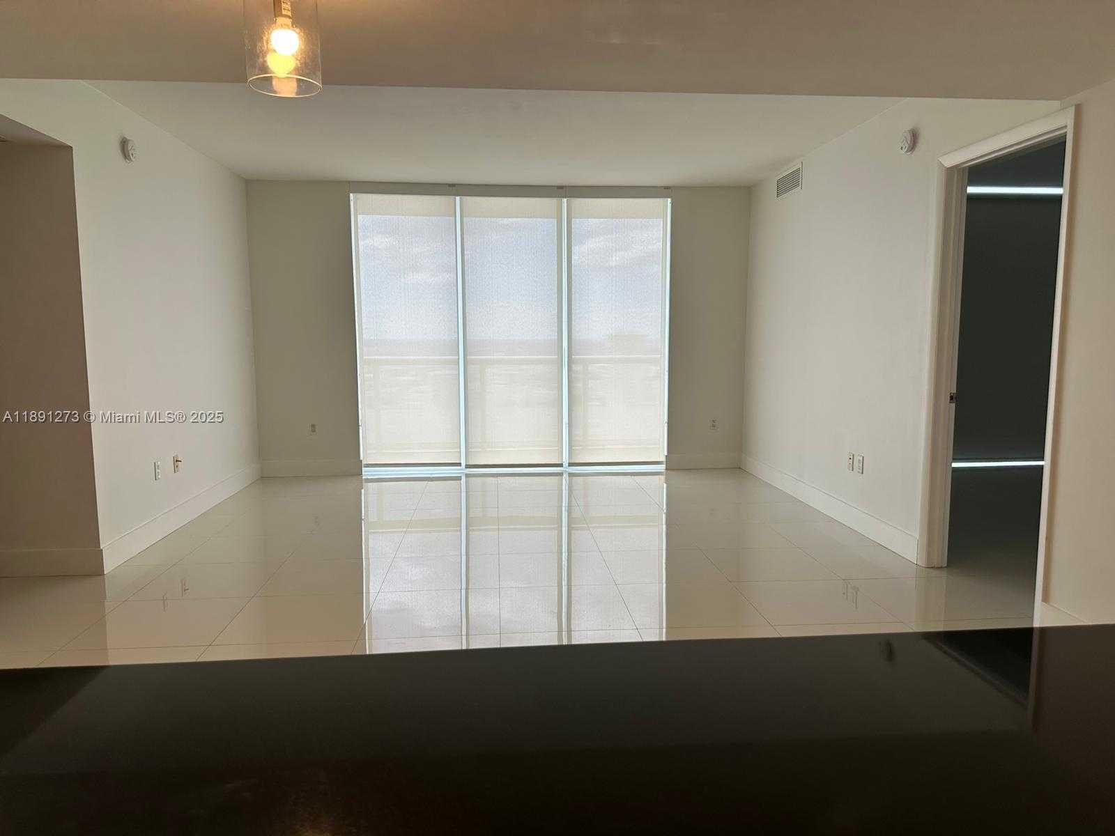 Small Image of 50 BISCAYNE BLVD #5311, Miami Number 7