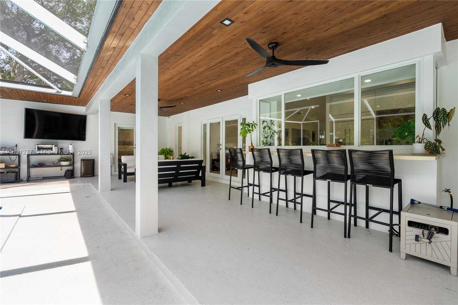 Small Image of 7705 SOUTH WEST 171ST TER, Palmetto Bay Number 30