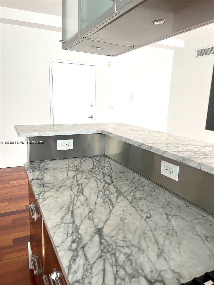 Small Image of 810 PENNSYLVANIA AVE #9, Miami Beach Number 8