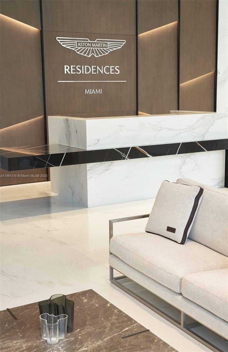 Small Image of 300 BISCAYNE BOULEVARD WAY #1705W, Miami Number 4