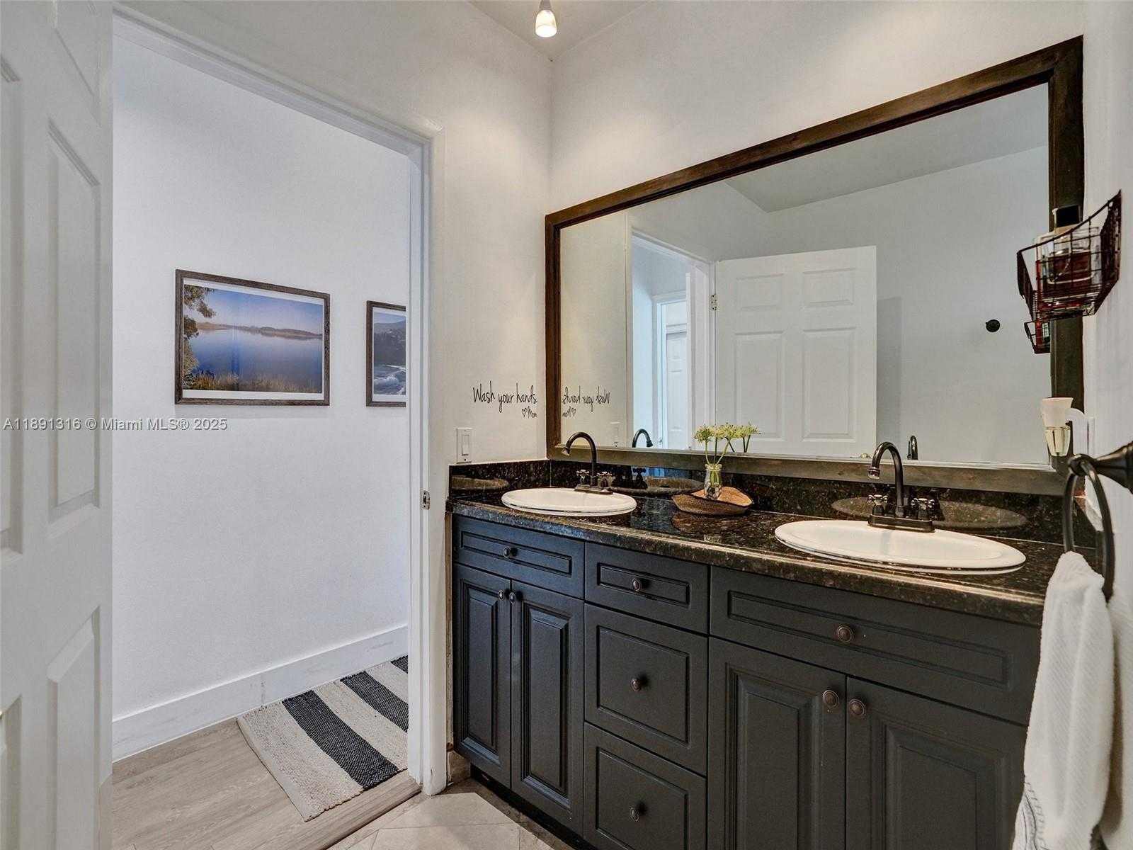 Small Image of 13555 SOUTH WEST 74TH AVE #13555, Pinecrest Number 19