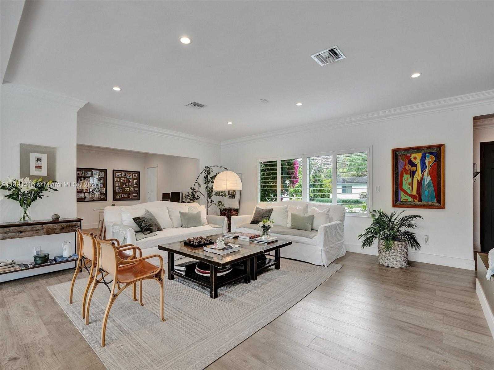 Small Image of 13555 SOUTH WEST 74TH AVE #13555, Pinecrest Number 2