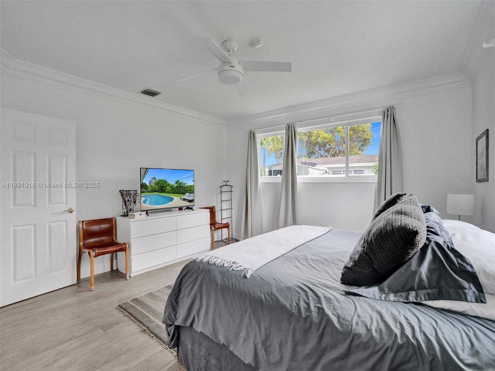 Small Image of 13555 SOUTH WEST 74TH AVE #13555, Pinecrest Number 21