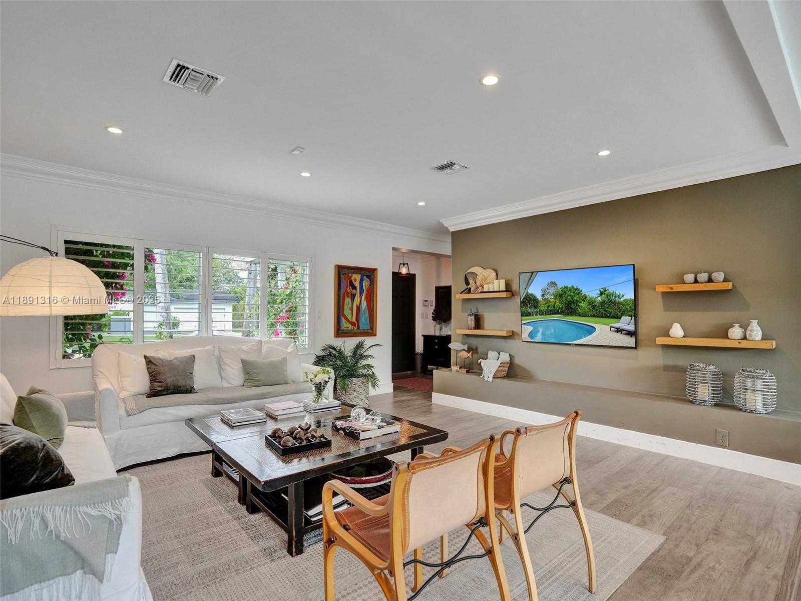 Small Image of 13555 SOUTH WEST 74TH AVE #13555, Pinecrest Number 3