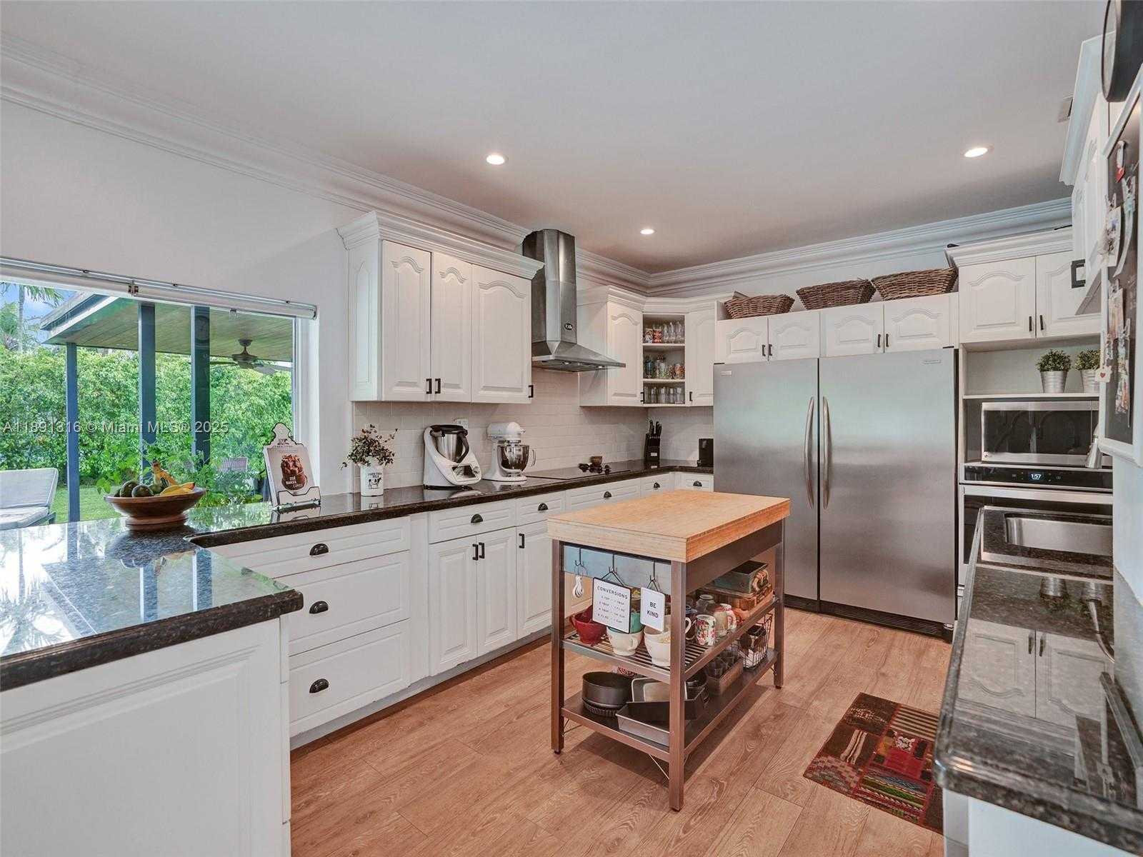 Small Image of 13555 SOUTH WEST 74TH AVE #13555, Pinecrest Number 7