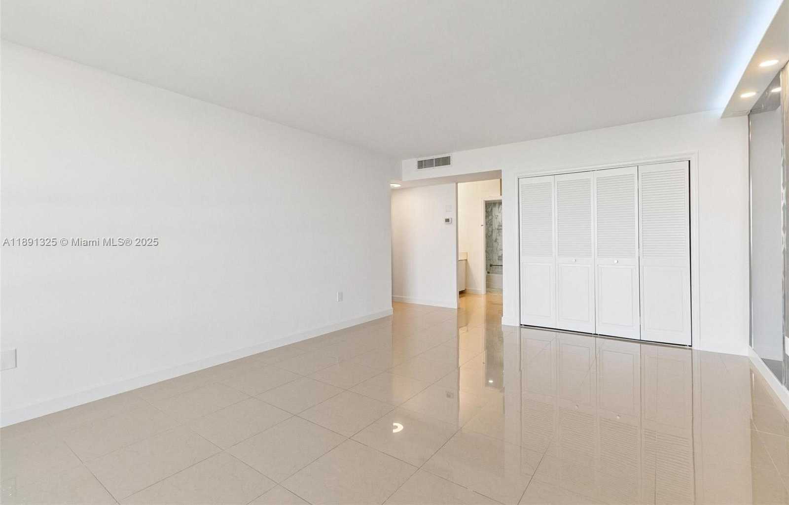 Small Image of 9801 COLLINS AVE #11-O, Bal Harbour Number 14