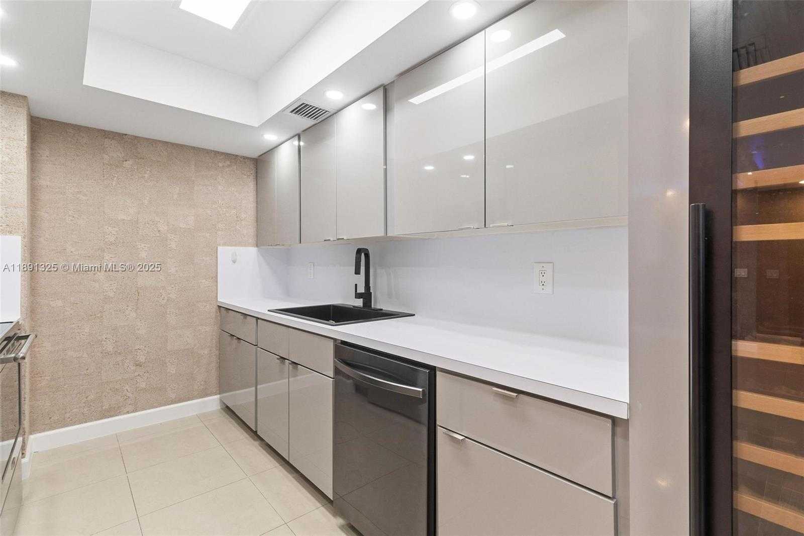 Small Image of 9801 COLLINS AVE #11-O, Bal Harbour Number 17