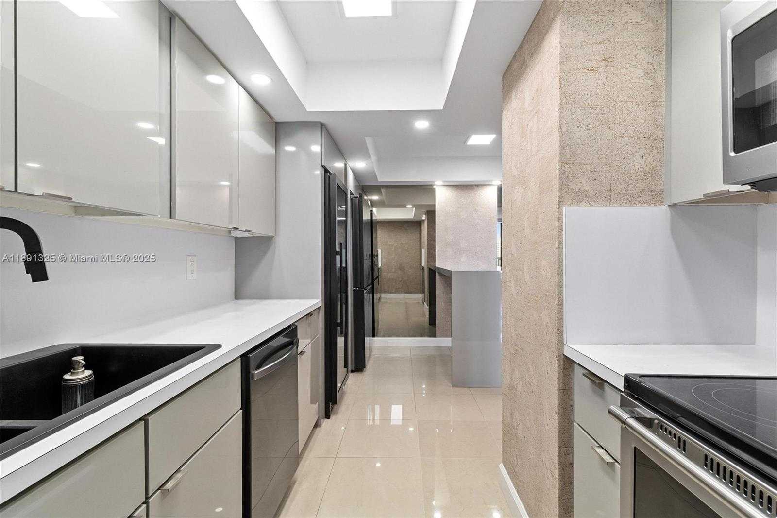 Small Image of 9801 COLLINS AVE #11-O, Bal Harbour Number 18