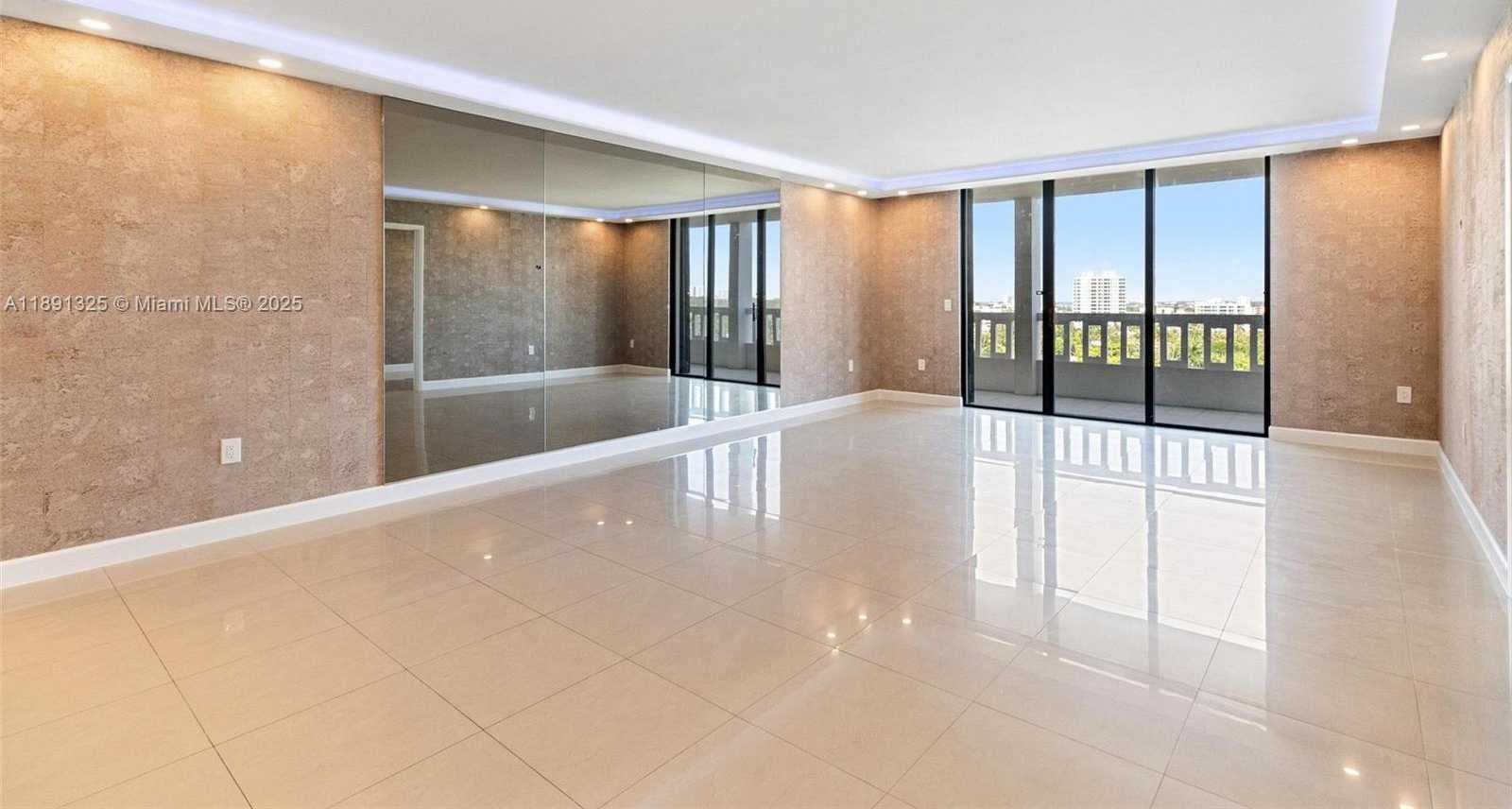 Small Image of 9801 COLLINS AVE #11-O, Bal Harbour Number 5