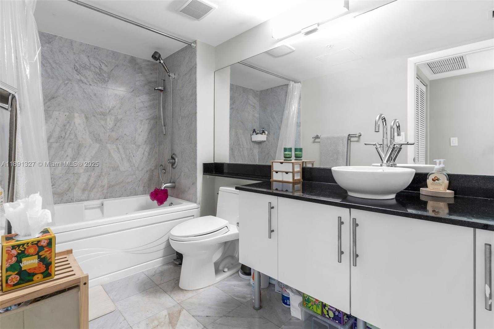 Small Image of 31 SOUTH EAST 5TH ST #2607, Miami Number 11