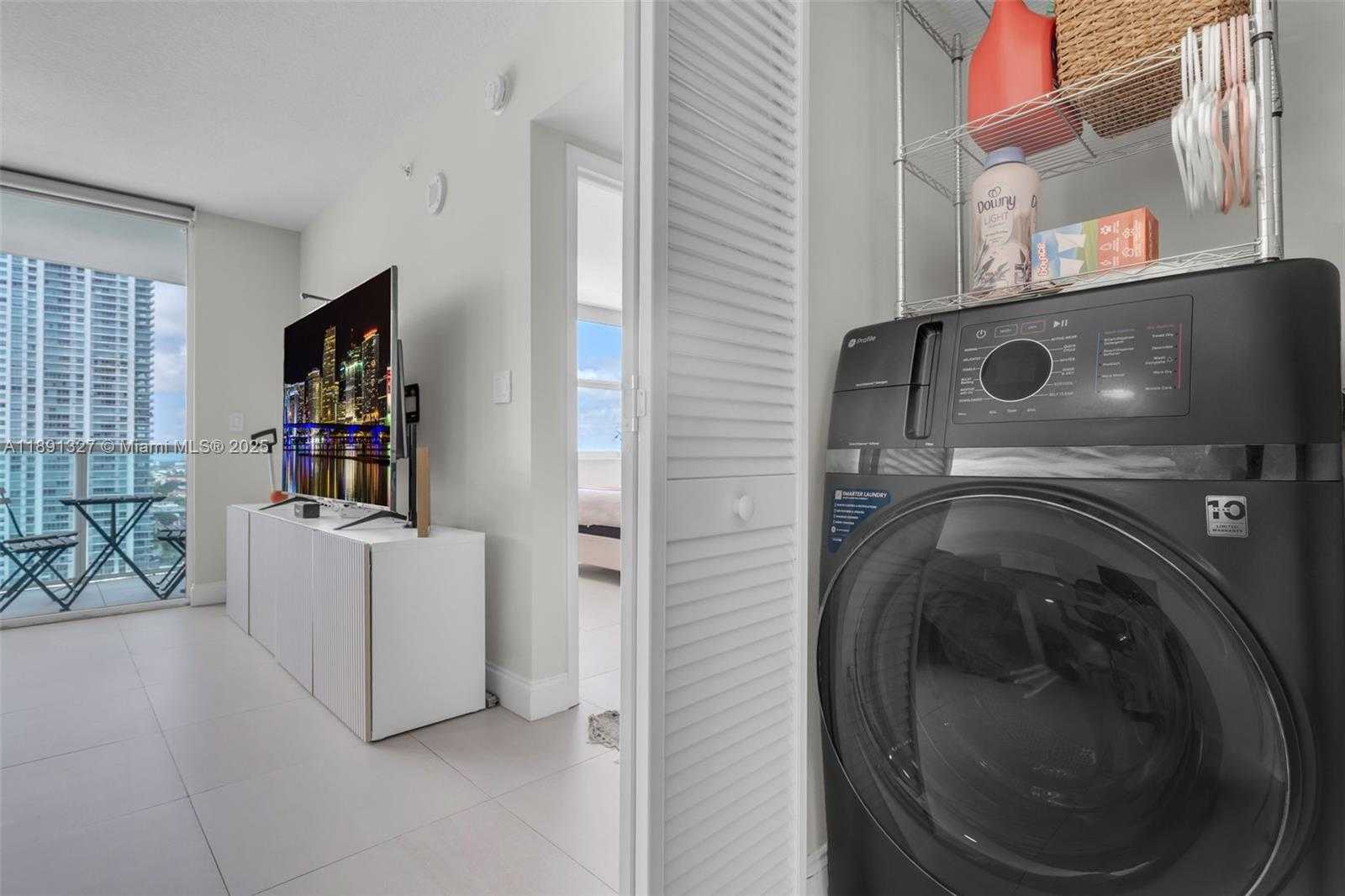 Small Image of 31 SOUTH EAST 5TH ST #2607, Miami Number 15