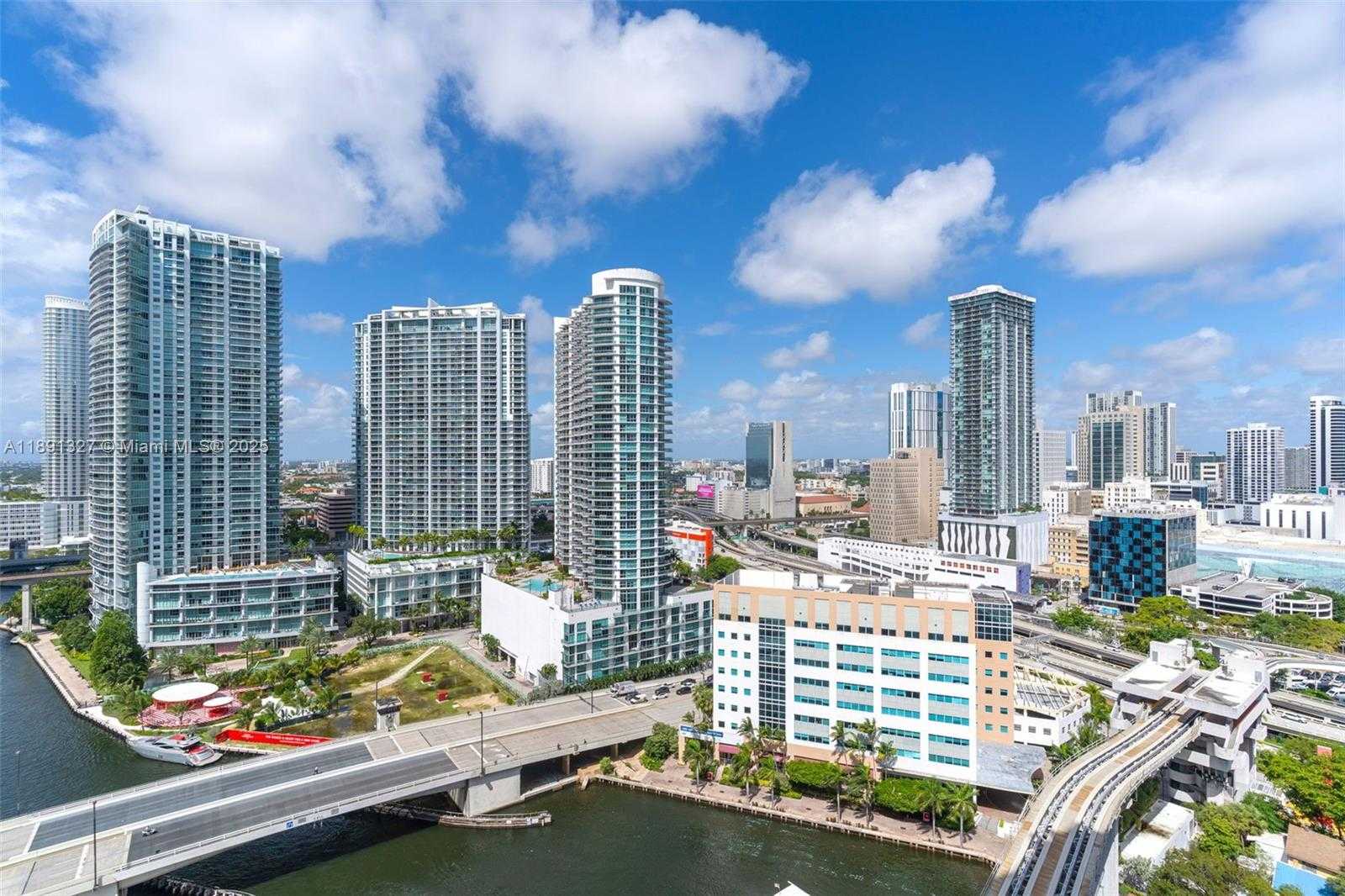 Small Image of 31 SOUTH EAST 5TH ST #2607, Miami Number 22