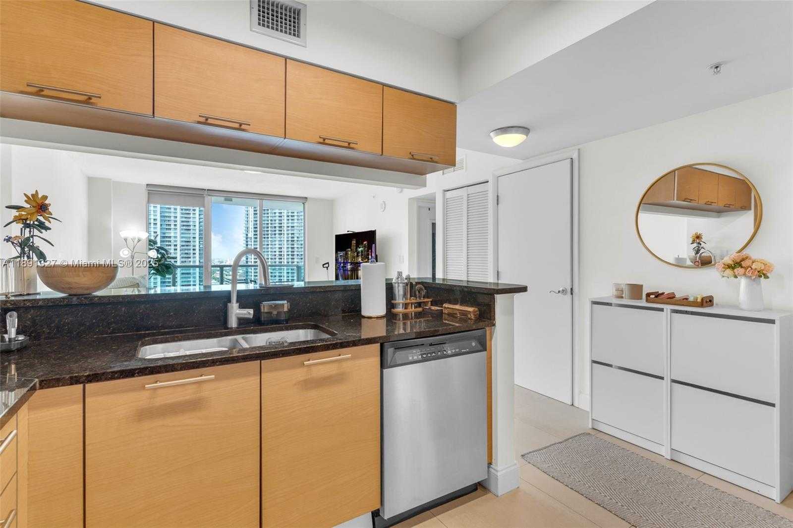 Small Image of 31 SOUTH EAST 5TH ST #2607, Miami Number 6