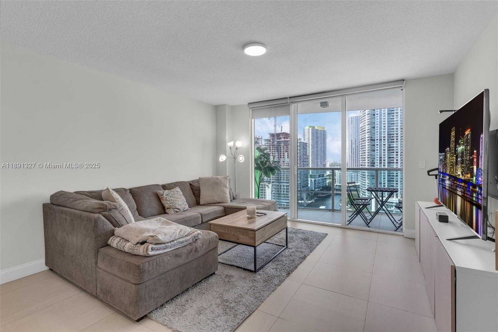 Small Image of 31 SOUTH EAST 5TH ST #2607, Miami Number 8