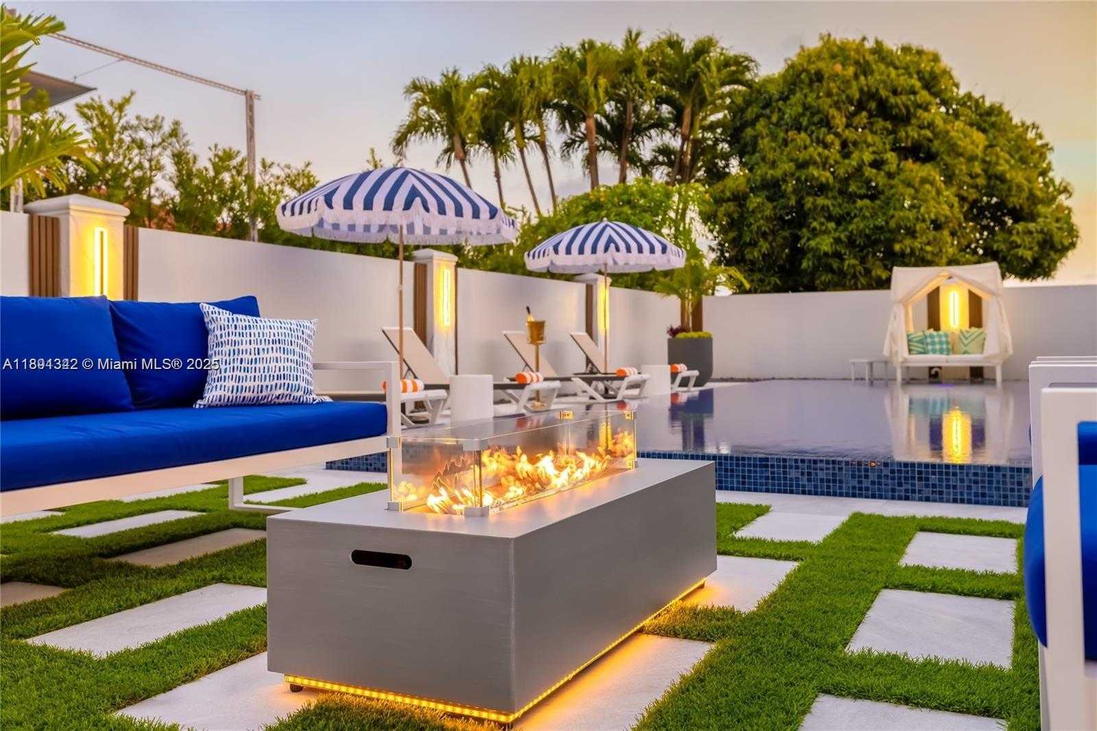 Small Image of 3221 SOUTH WEST 140TH AVE, Miami Number 13