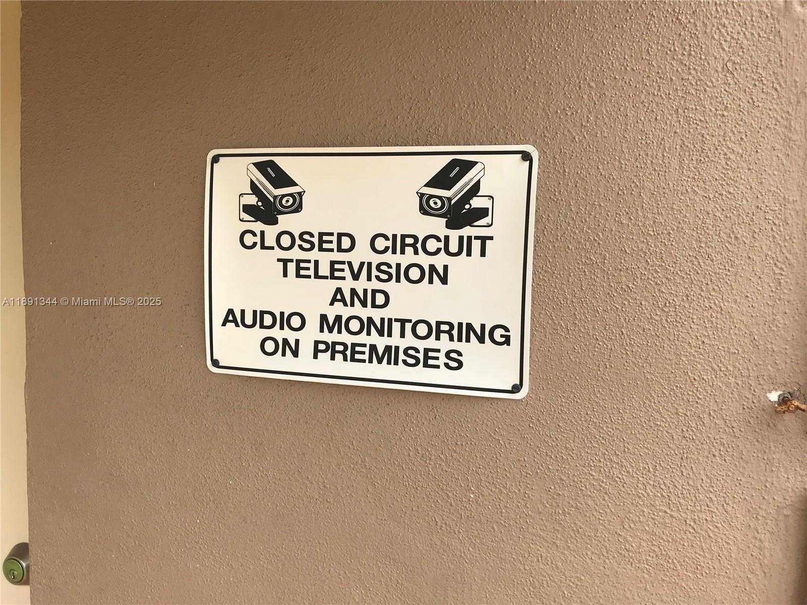 Small Image of 2832 FILLMORE ST #22, Hollywood Number 16