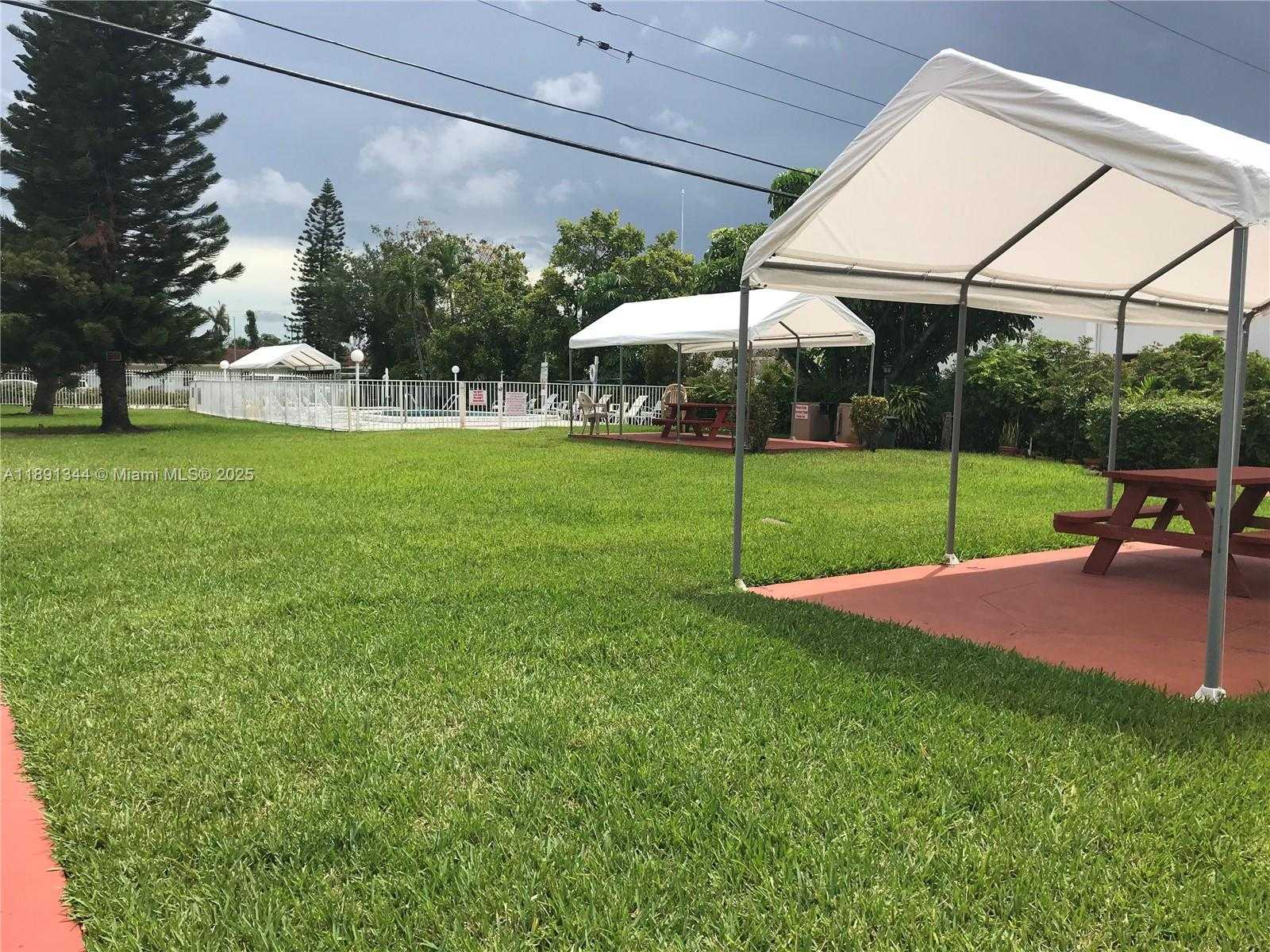 Small Image of 2832 FILLMORE ST #22, Hollywood Number 21