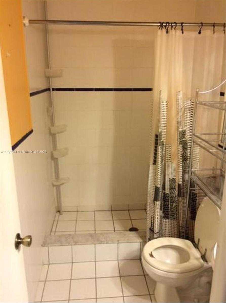 Small Image of 2832 FILLMORE ST #22, Hollywood Number 6