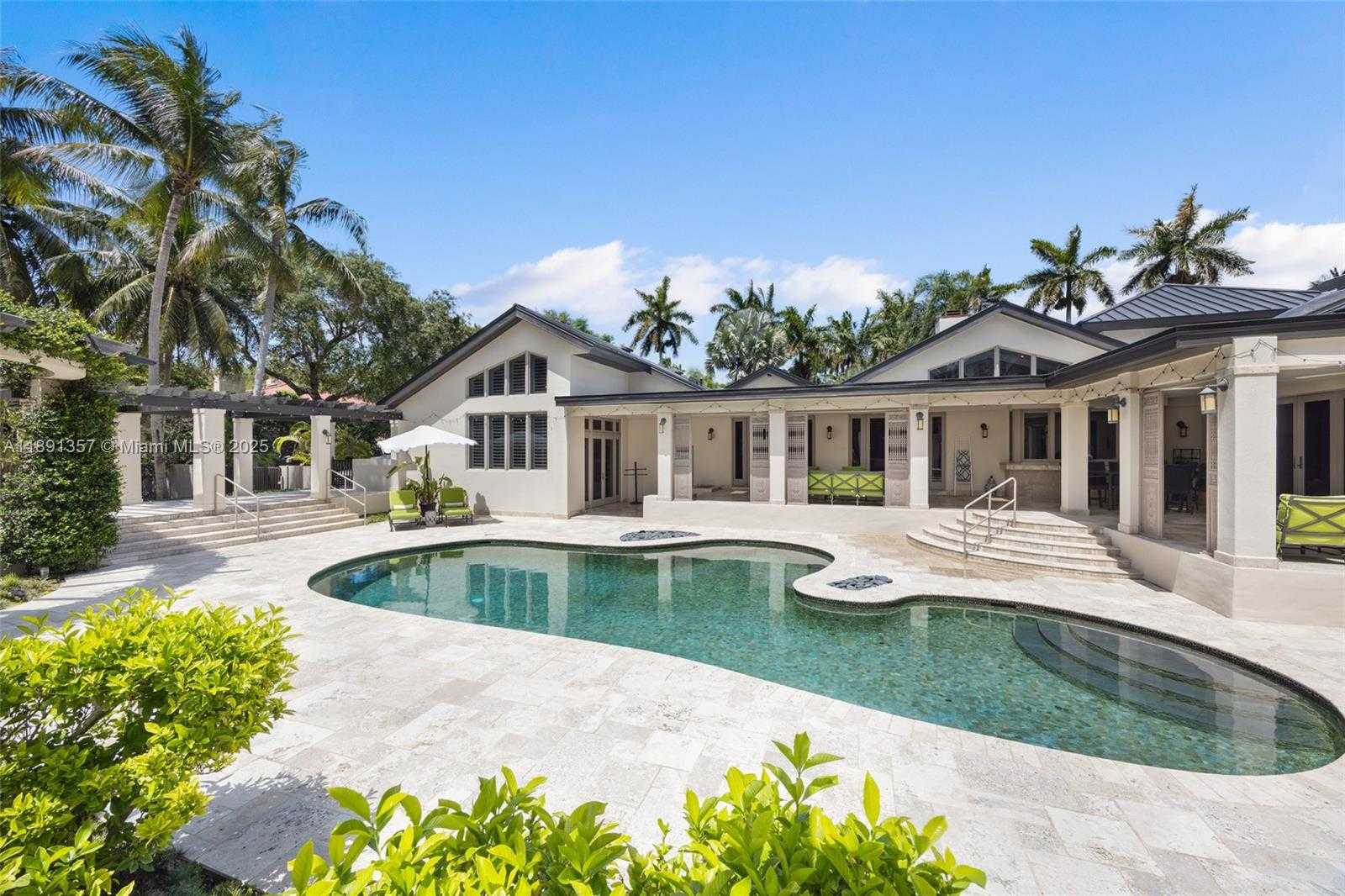 Small Image of 14200 FARMER RD, Palmetto Bay Number 17