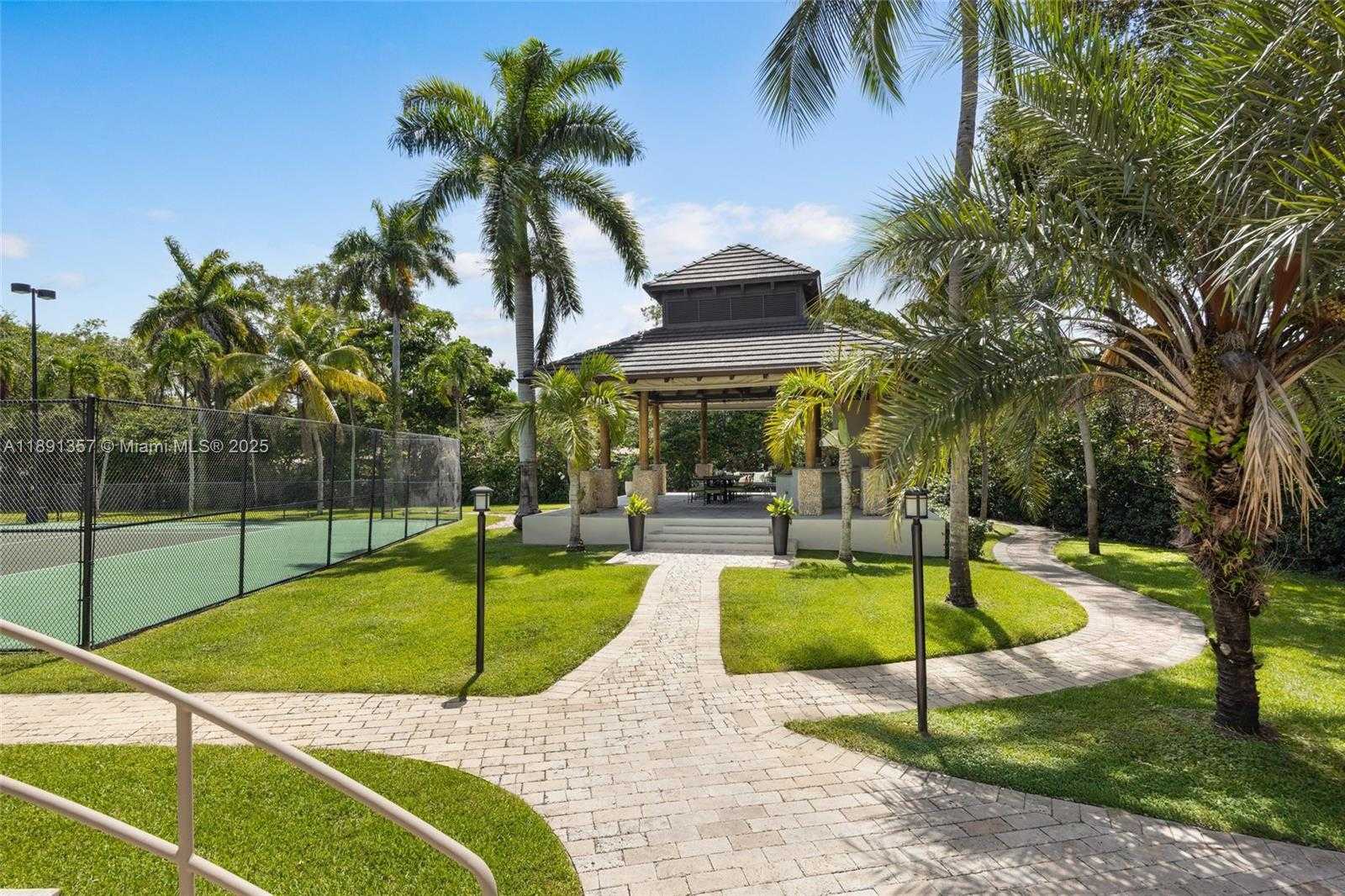 Small Image of 14200 FARMER RD, Palmetto Bay Number 19
