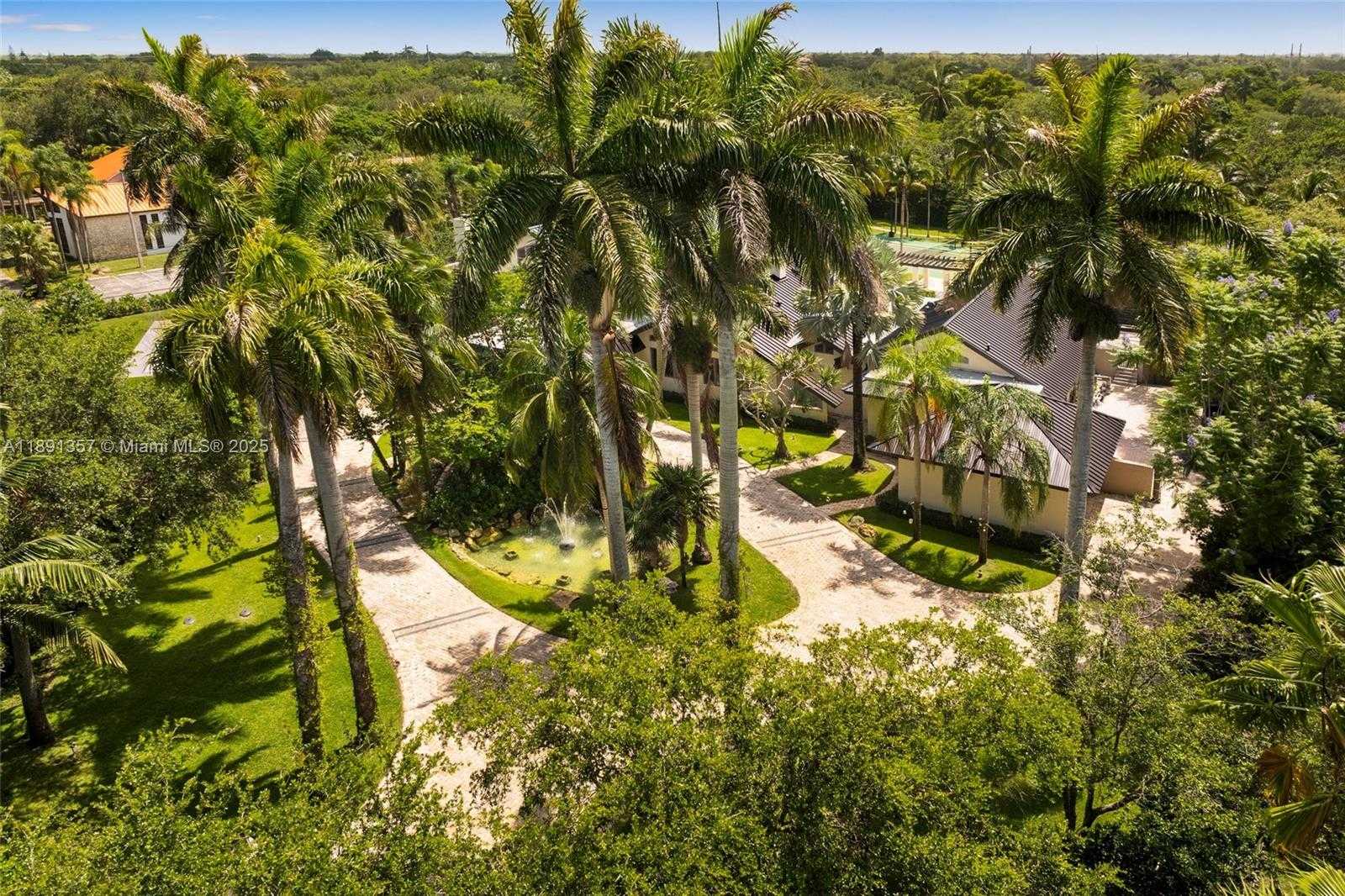 Small Image of 14200 FARMER RD, Palmetto Bay Number 24