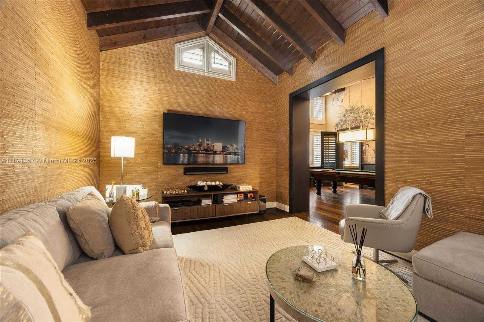 Small Image of 14200 FARMER RD, Palmetto Bay Number 8