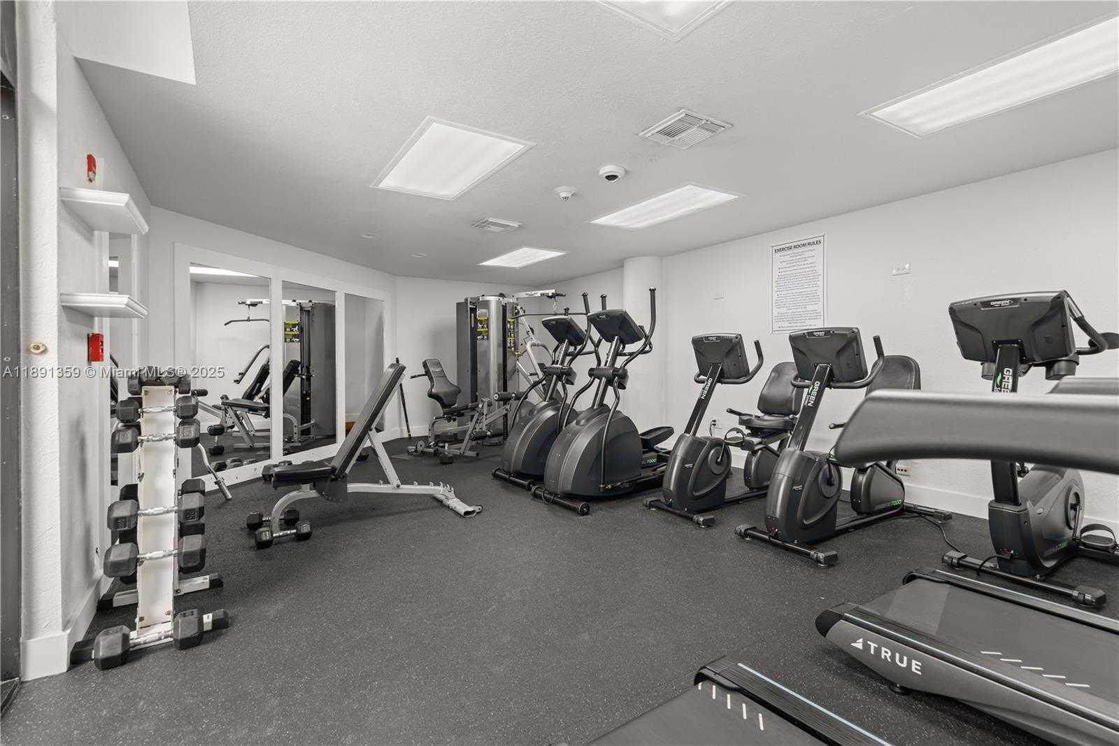 Small Image of 101 CRANDON BLVD #379, Key Biscayne Number 30