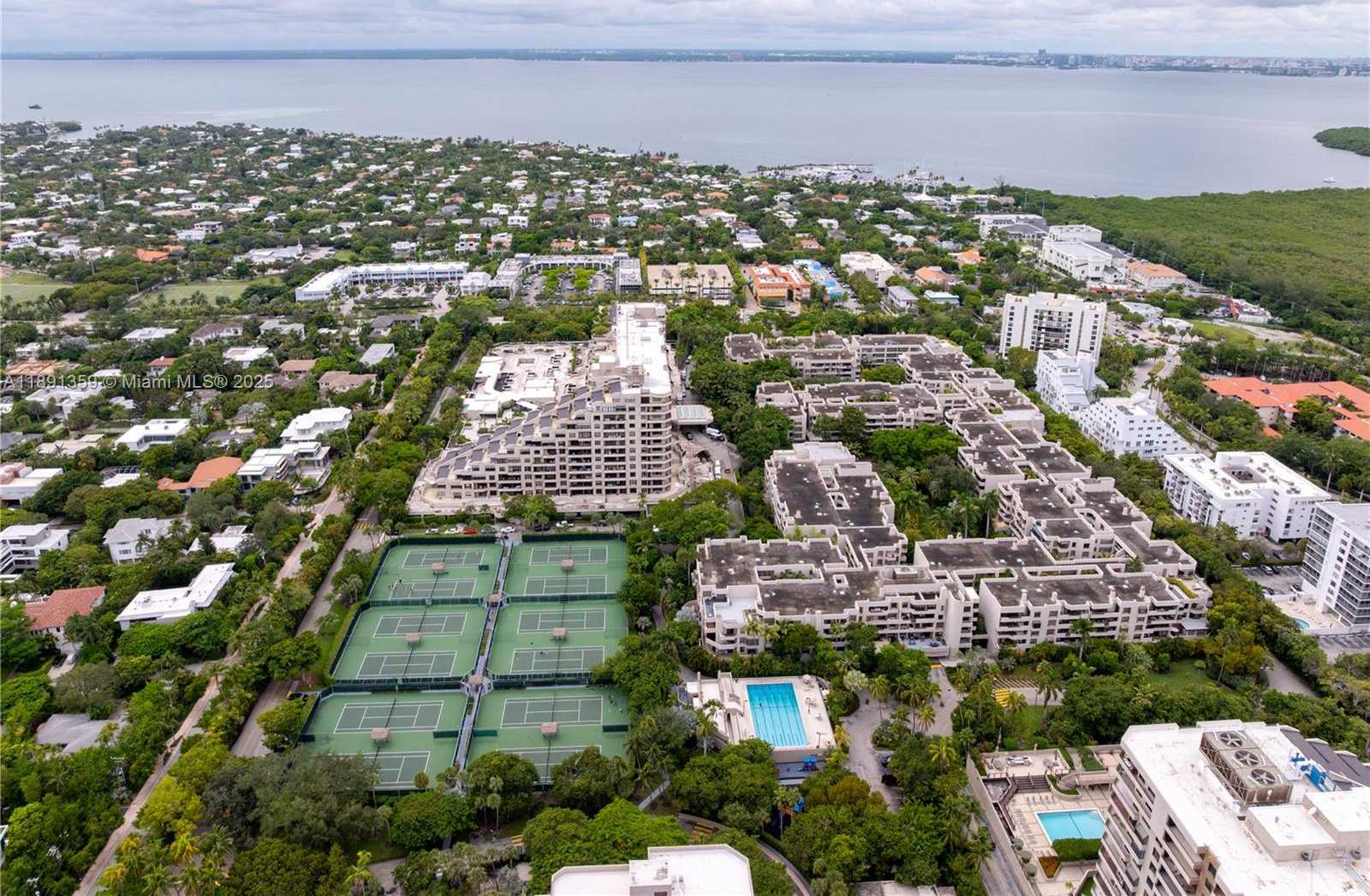 Small Image of 101 CRANDON BLVD #379, Key Biscayne Number 40