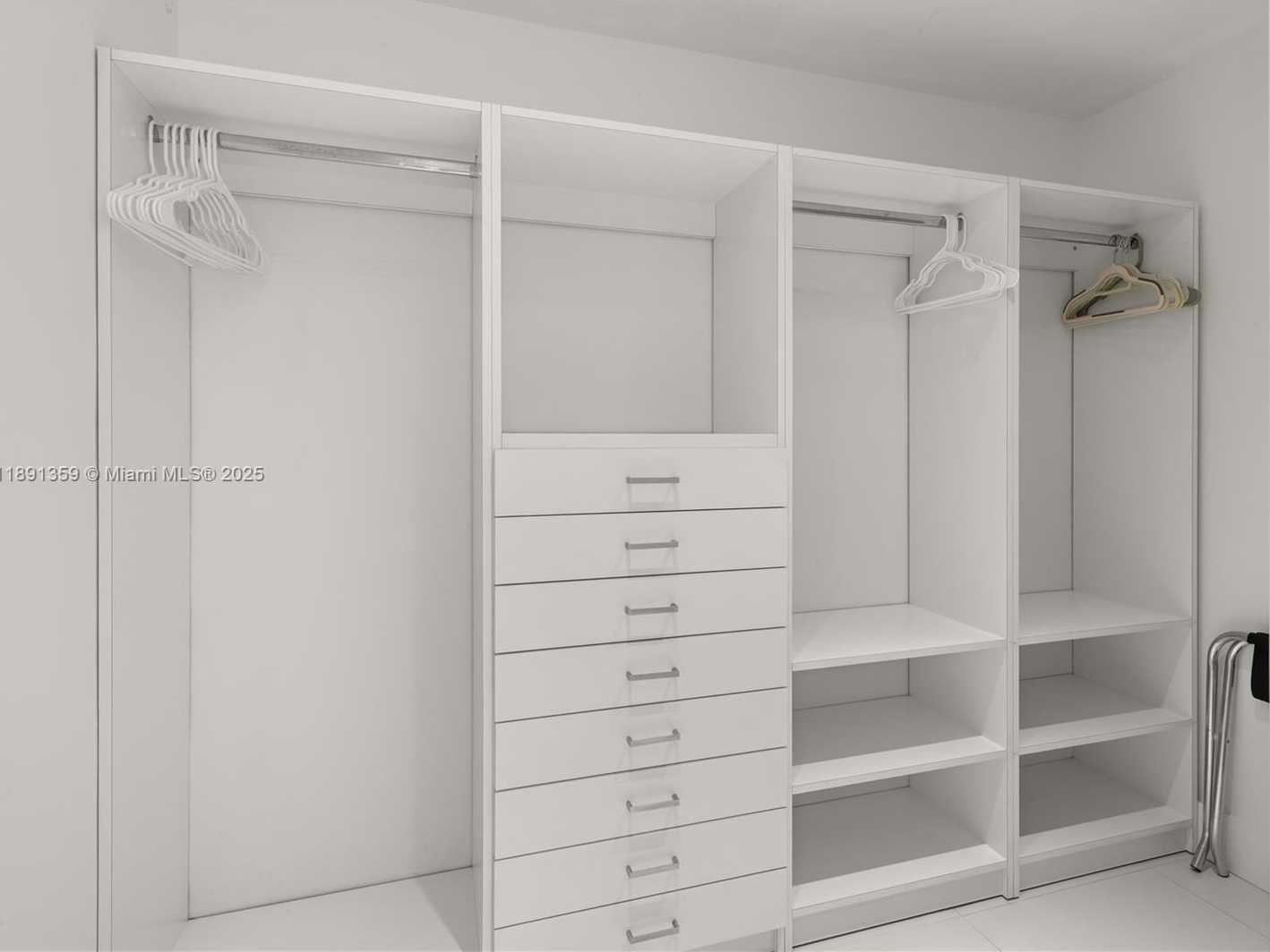 Small Image of 101 CRANDON BLVD #379, Key Biscayne Number 9