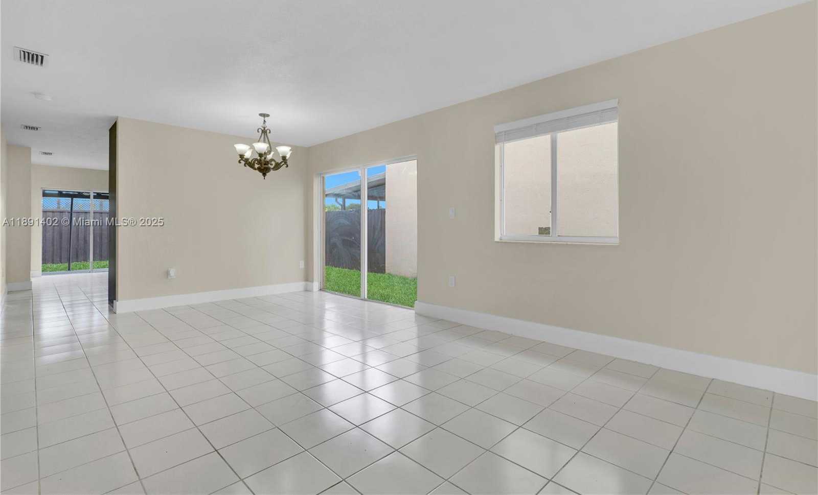 Small Image of 16215 SOUTH WEST 137TH CT, Miami Number 11