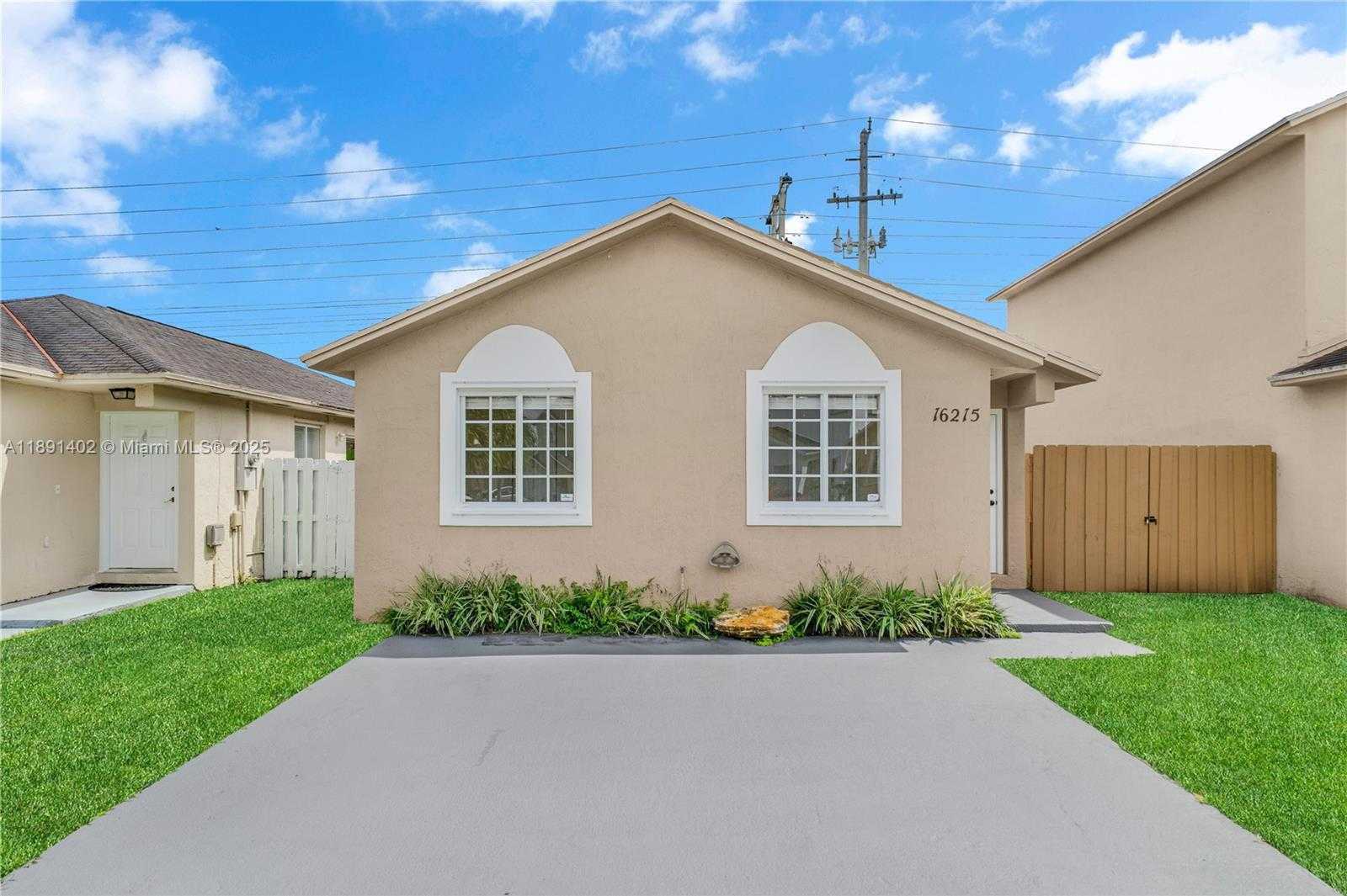 Small Image of 16215 SOUTH WEST 137TH CT, Miami Number 2