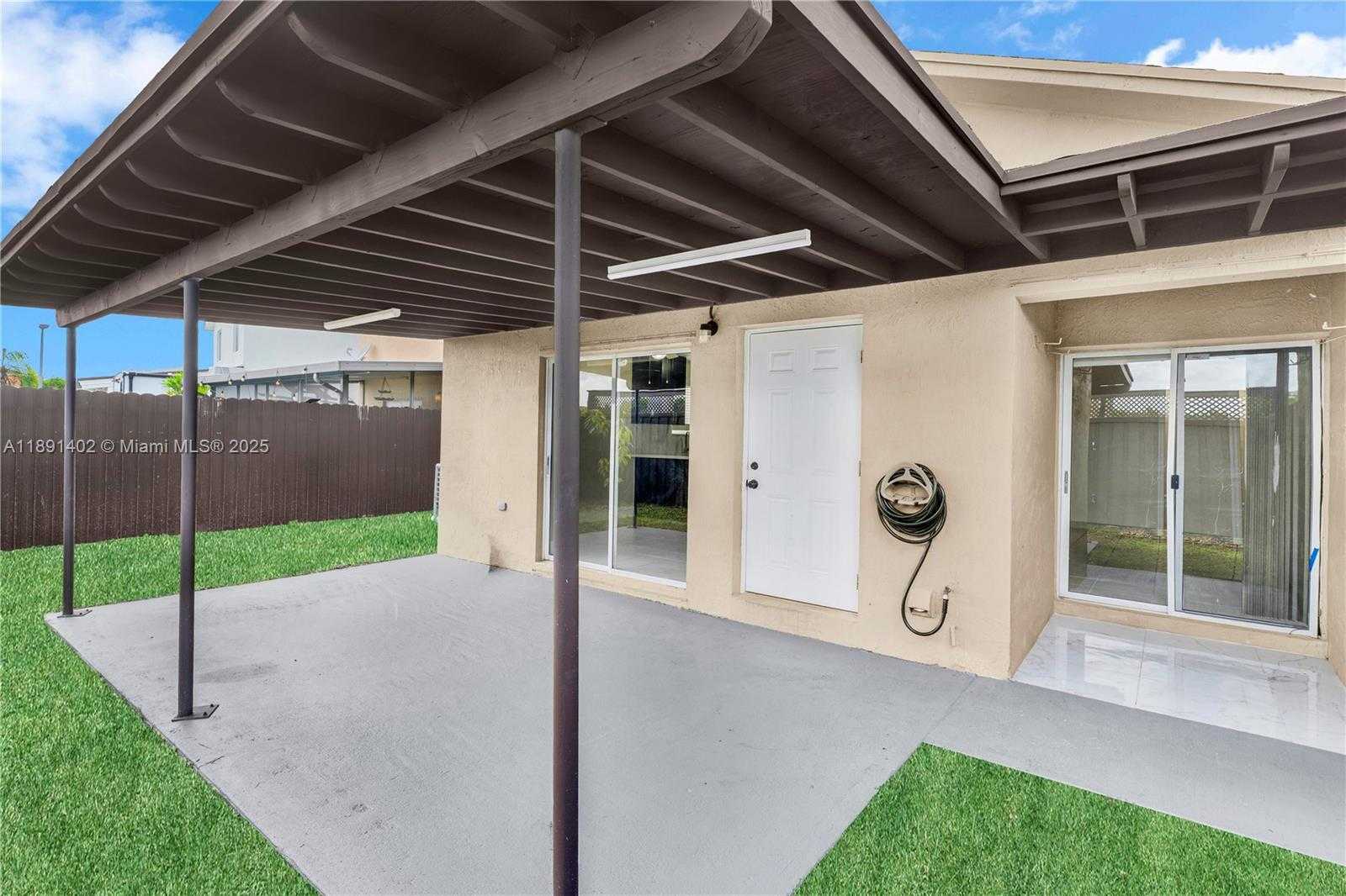 Small Image of 16215 SOUTH WEST 137TH CT, Miami Number 27