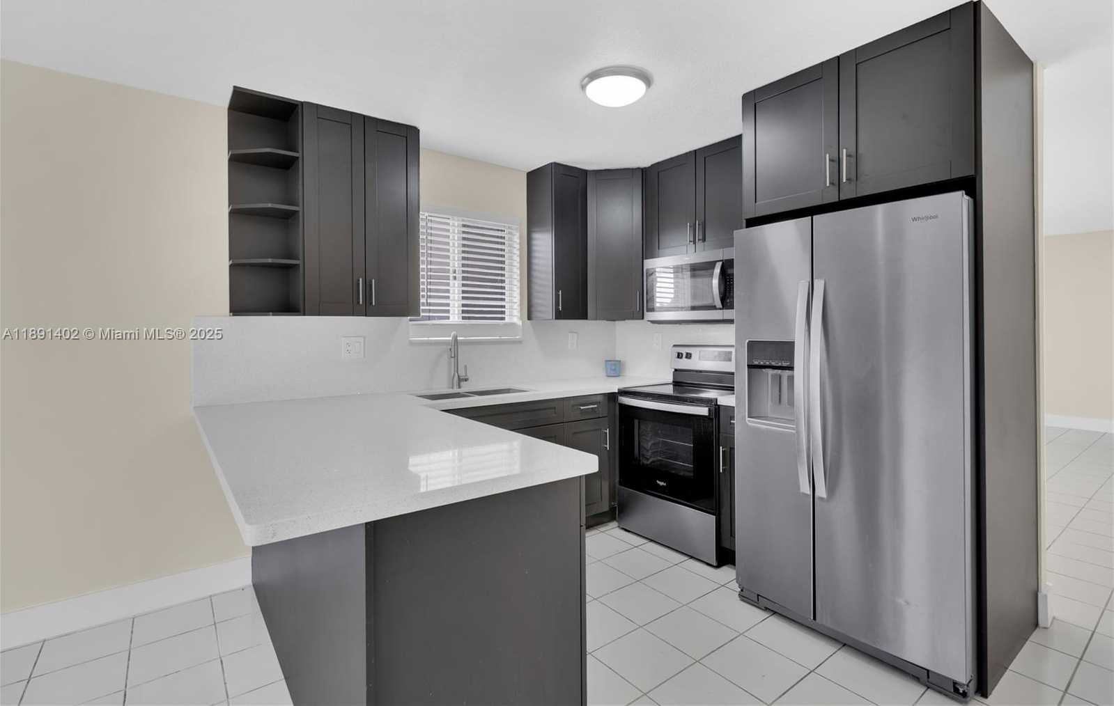Small Image of 16215 SOUTH WEST 137TH CT, Miami Number 7