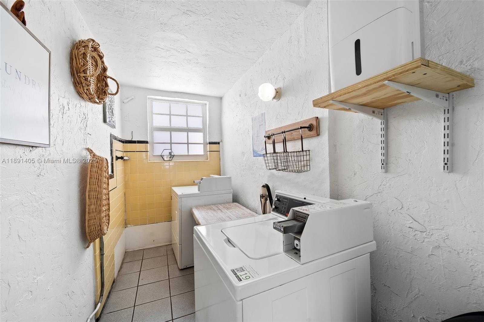 Small Image of 1005 MERIDIAN AVE #7, Miami Beach Number 16