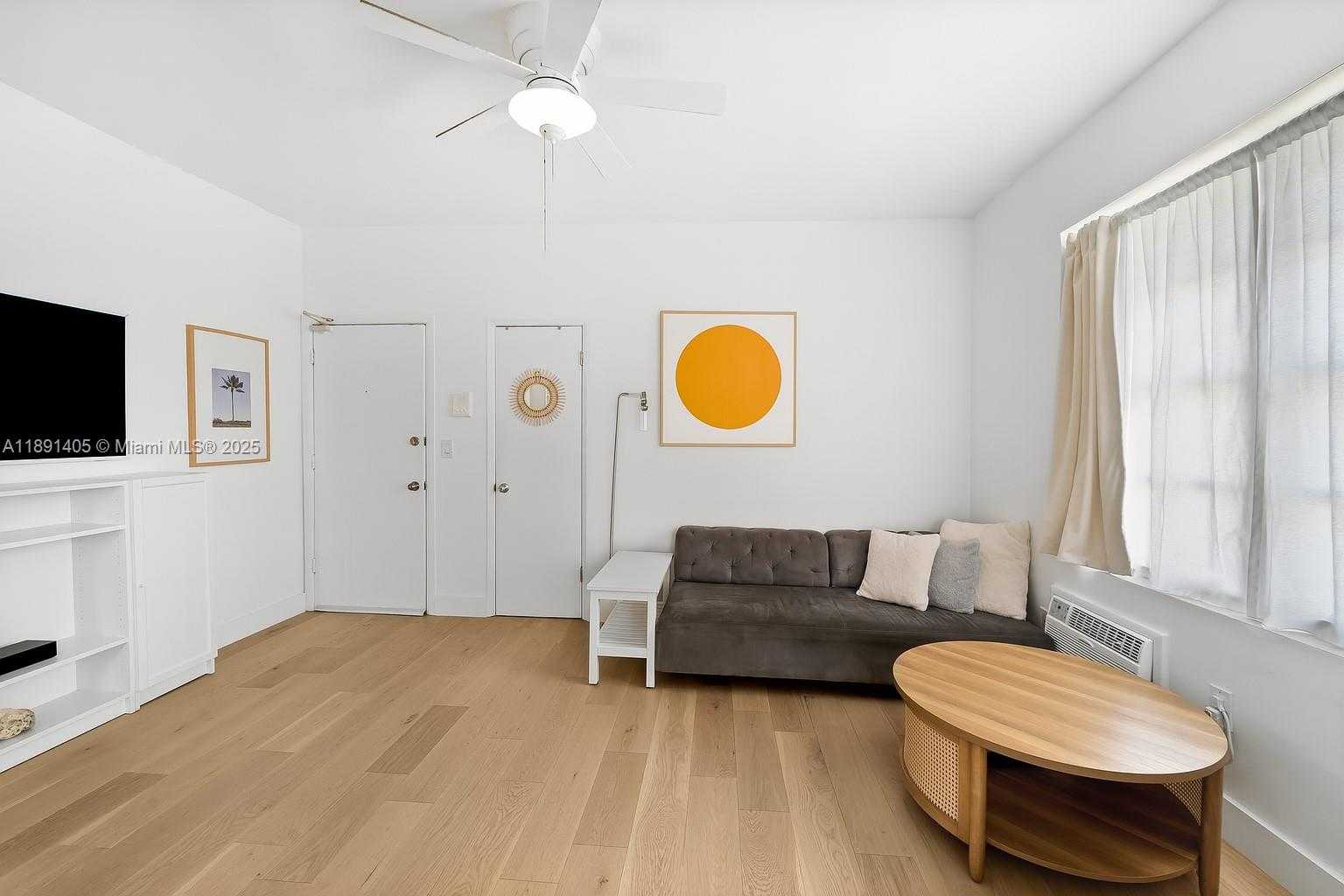 Small Image of 1005 MERIDIAN AVE #7, Miami Beach Number 4
