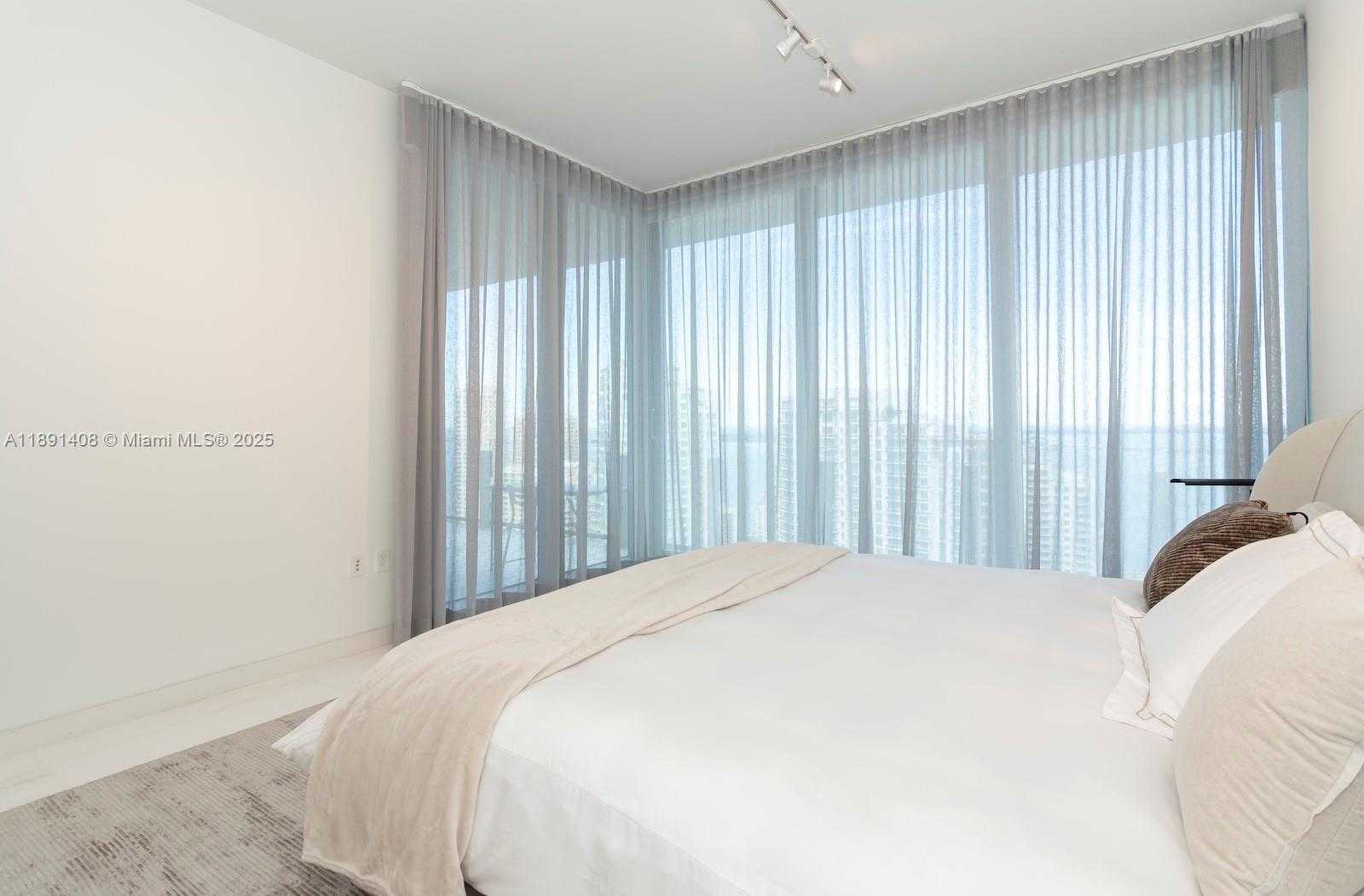 Small Image of 300 BISCAYNE BLVD WAY #3503, Miami Number 42
