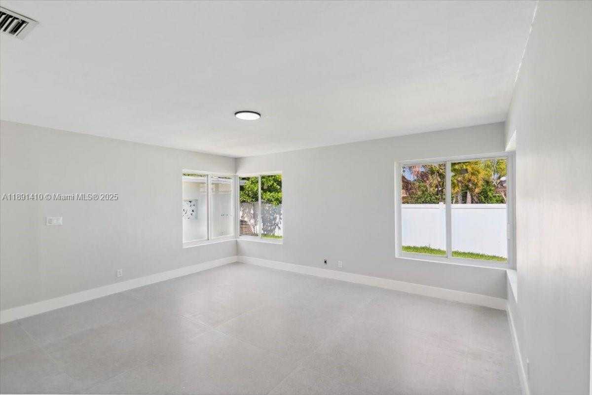 Small Image of 1459 JEFFERSON ST, Hollywood Number 18