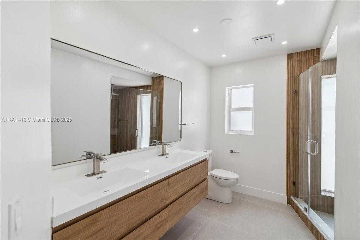 Small Image of 1459 JEFFERSON ST, Hollywood Number 19