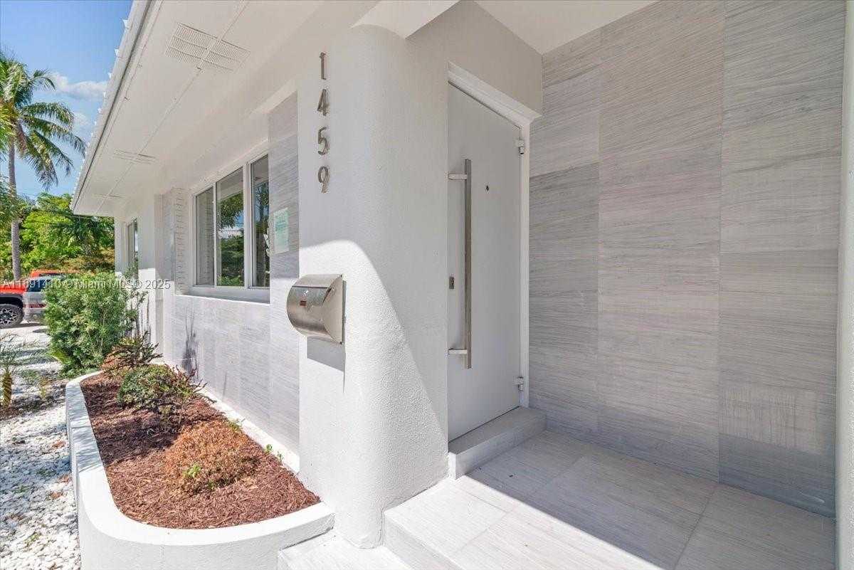 Small Image of 1459 JEFFERSON ST, Hollywood Number 3