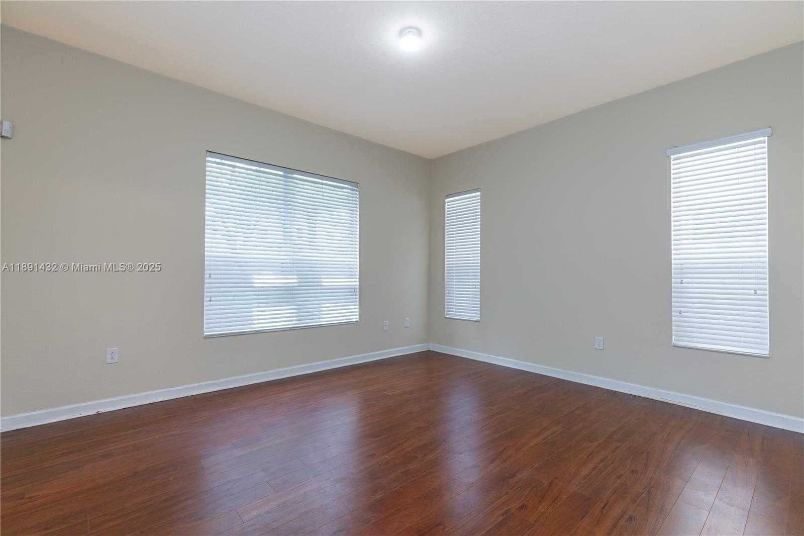 Small Image of 9036 SOUTH WEST 170TH PL, Miami Number 18