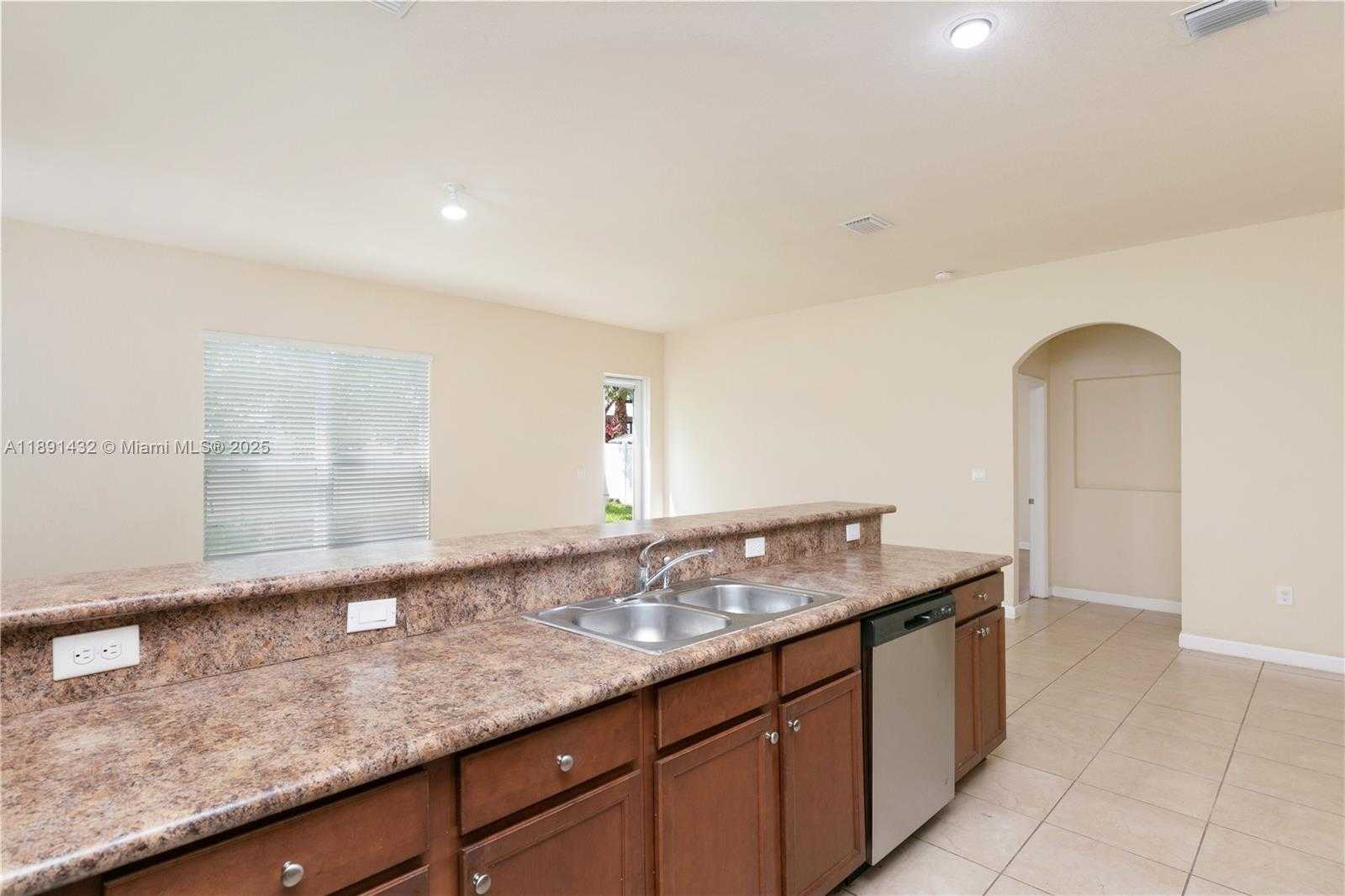 Small Image of 9036 SOUTH WEST 170TH PL, Miami Number 29