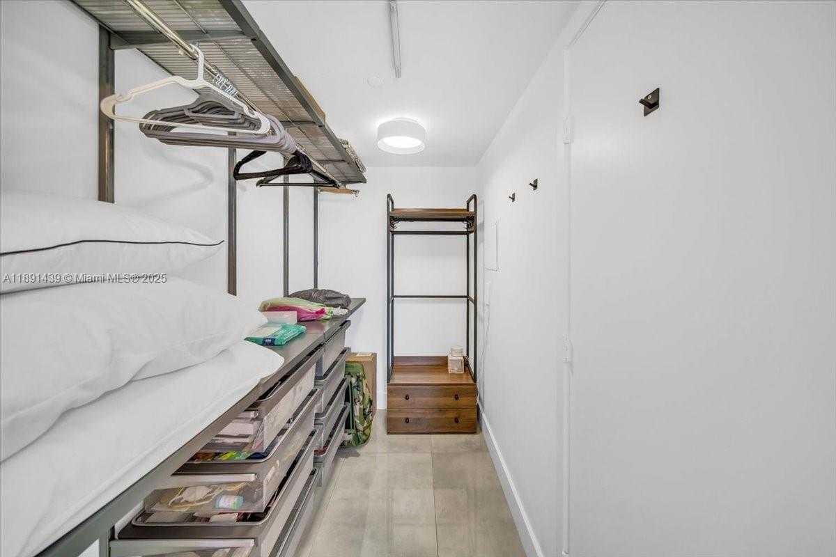 Small Image of 50 BISCAYNE BLVD #512, Miami Number 16