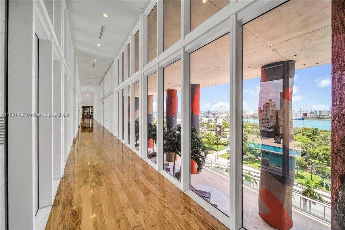 Small Image of 50 BISCAYNE BLVD #512, Miami Number 23