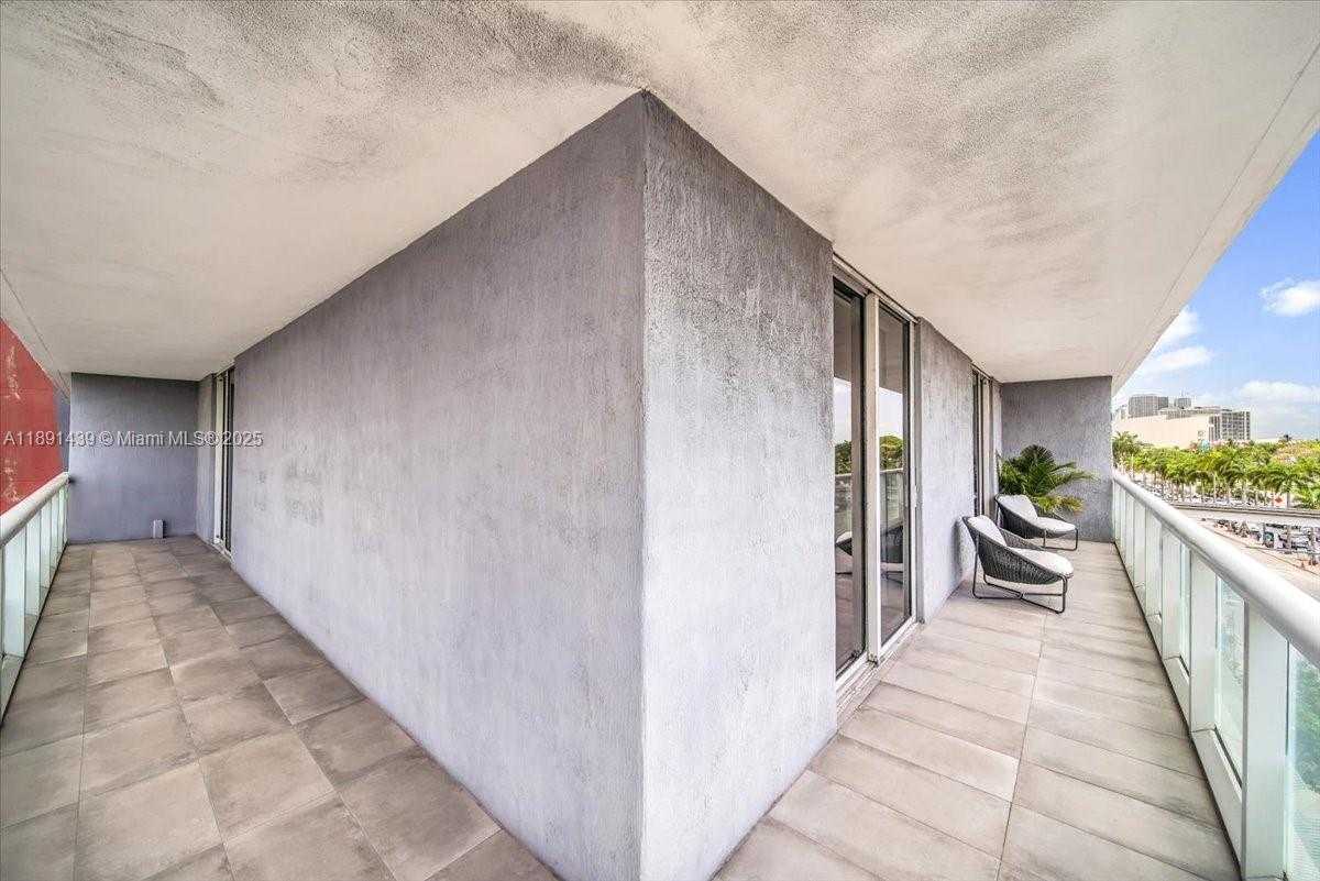Small Image of 50 BISCAYNE BLVD #512, Miami Number 26