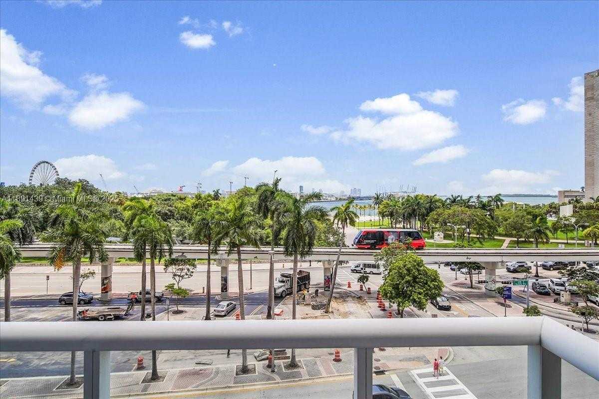 Small Image of 50 BISCAYNE BLVD #512, Miami Number 29