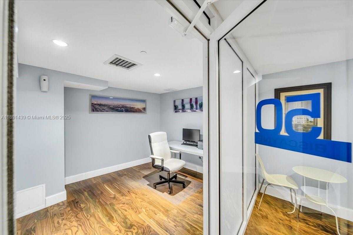 Small Image of 50 BISCAYNE BLVD #512, Miami Number 41