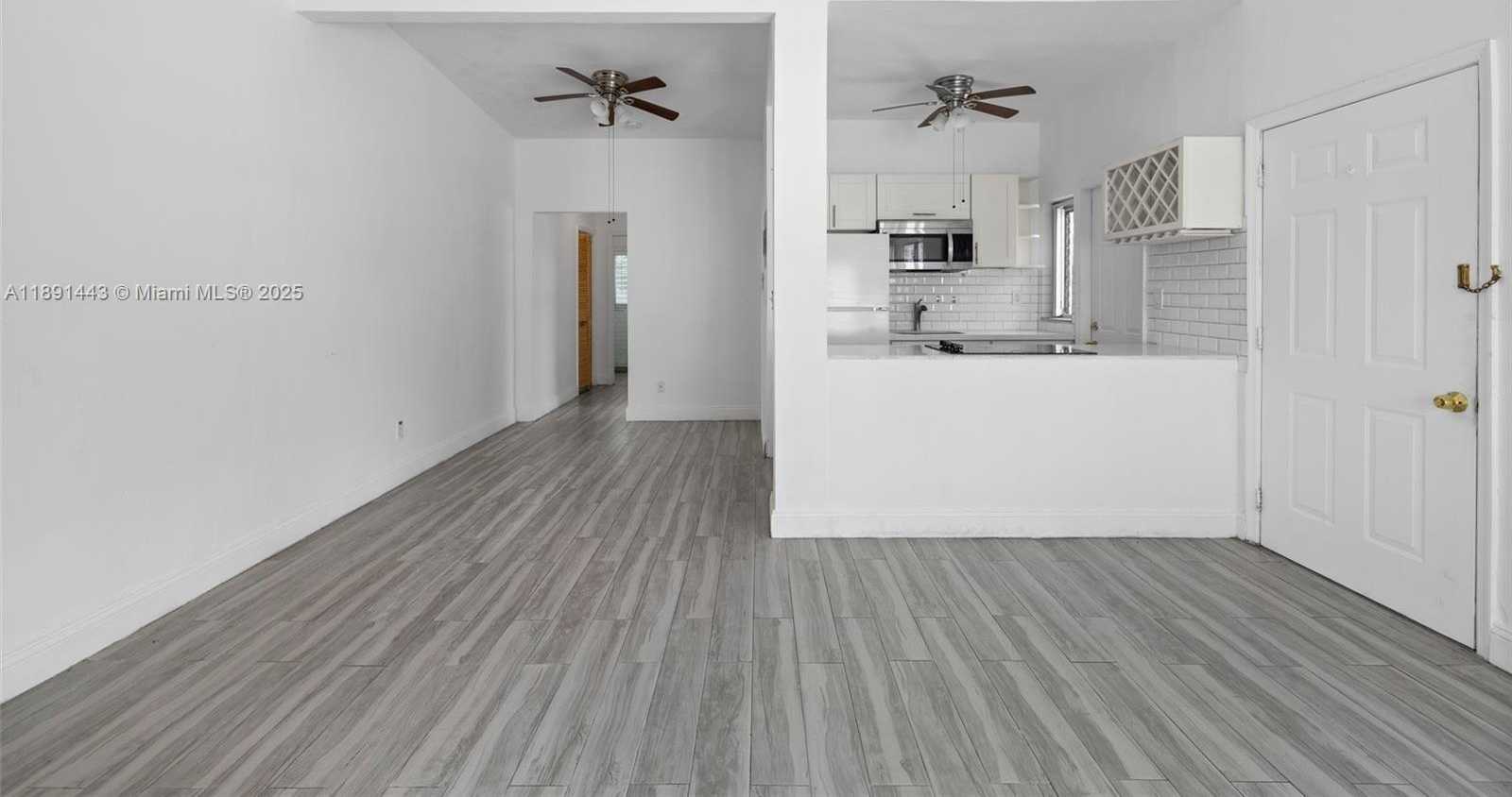 Small Image of 8135 CRESPI BLVD #1, Miami Beach Number 10